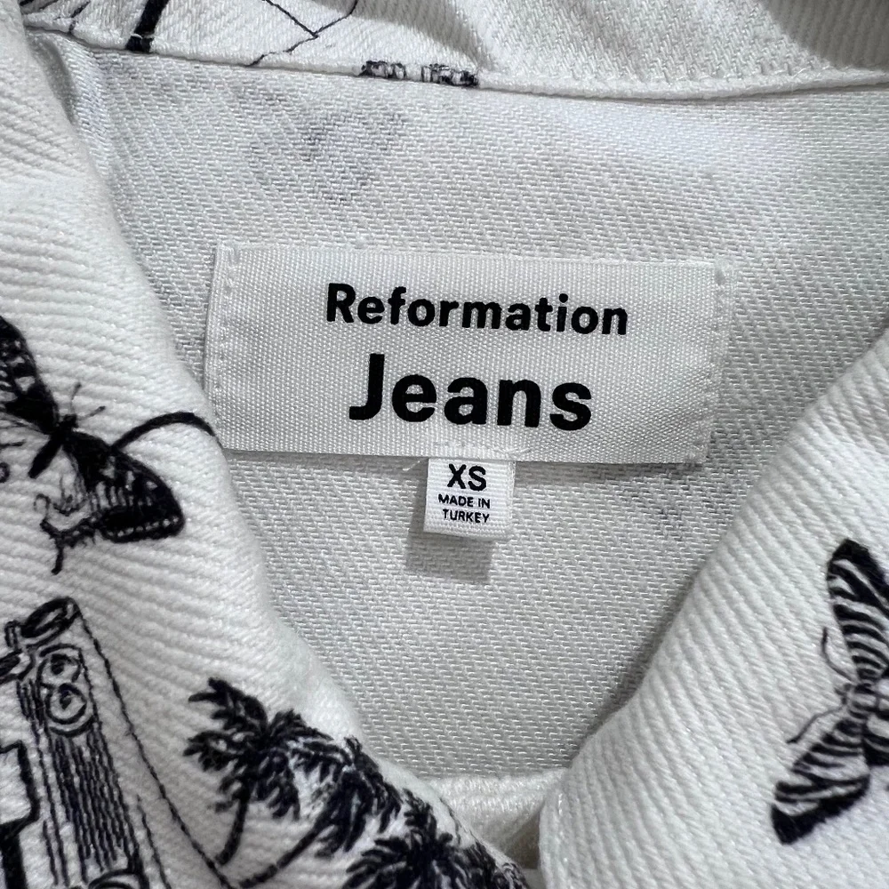 The Reformation Joyride Relaxed Denim Jacket - Picture 4 of 5